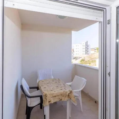 Apartment Orange